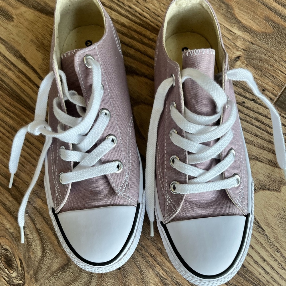 Brand new Airwalk canvas shoes, never been worn and in perfect condition